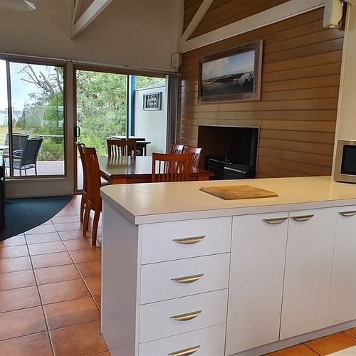 Waterfront Retreat Two Bed Paynesville Vic