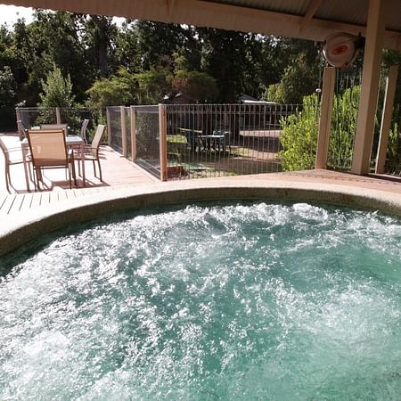 Waterfront Retreat at Wattle Point